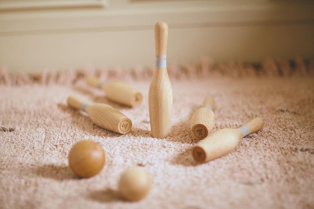 Houten bowlingkegels - natuurlijk