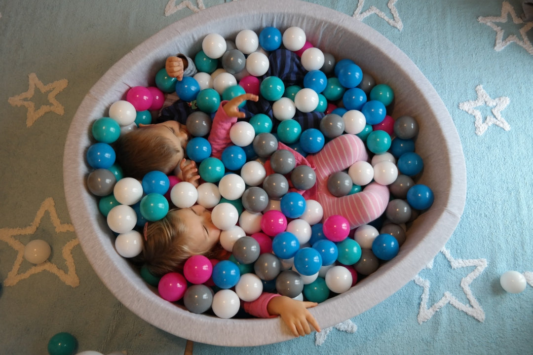Grey ball pit + 300 balls