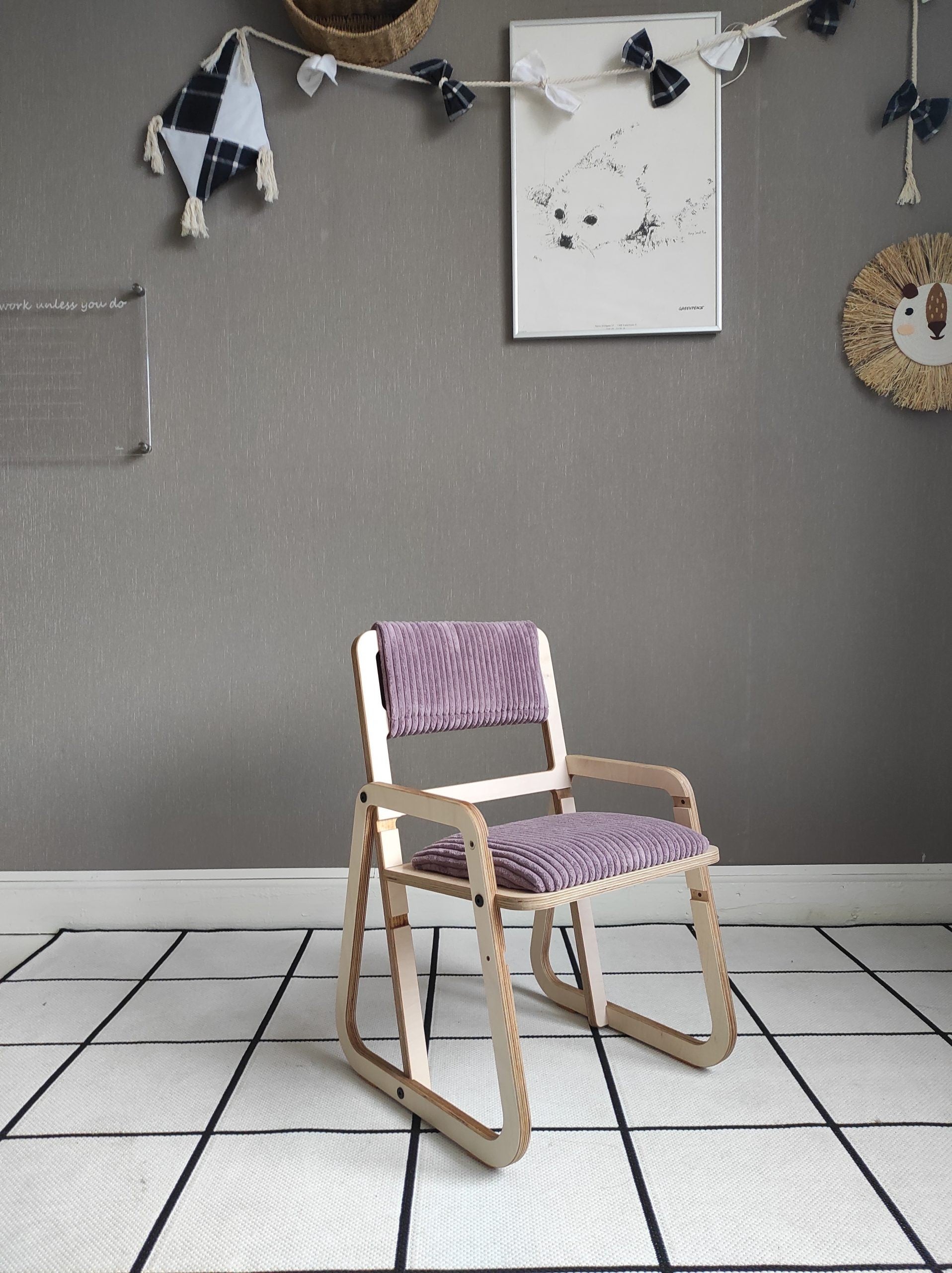 Adjustable Children Chair Julle - Cannon Pink