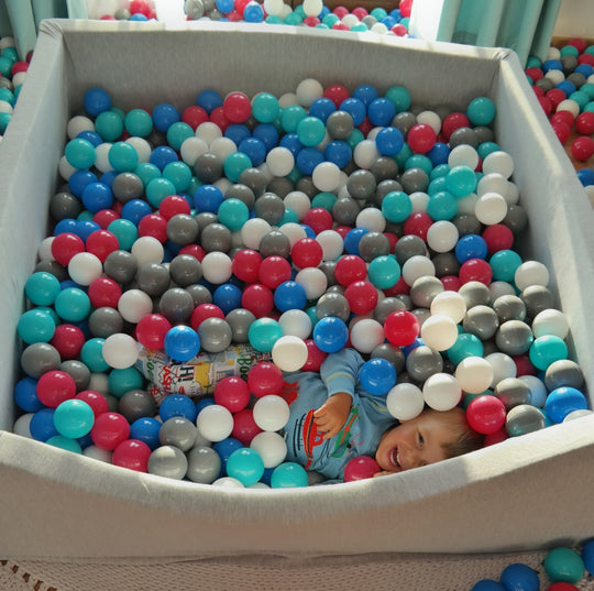 Soft Jersey ball pit with 1200 balls, 120x120 cm