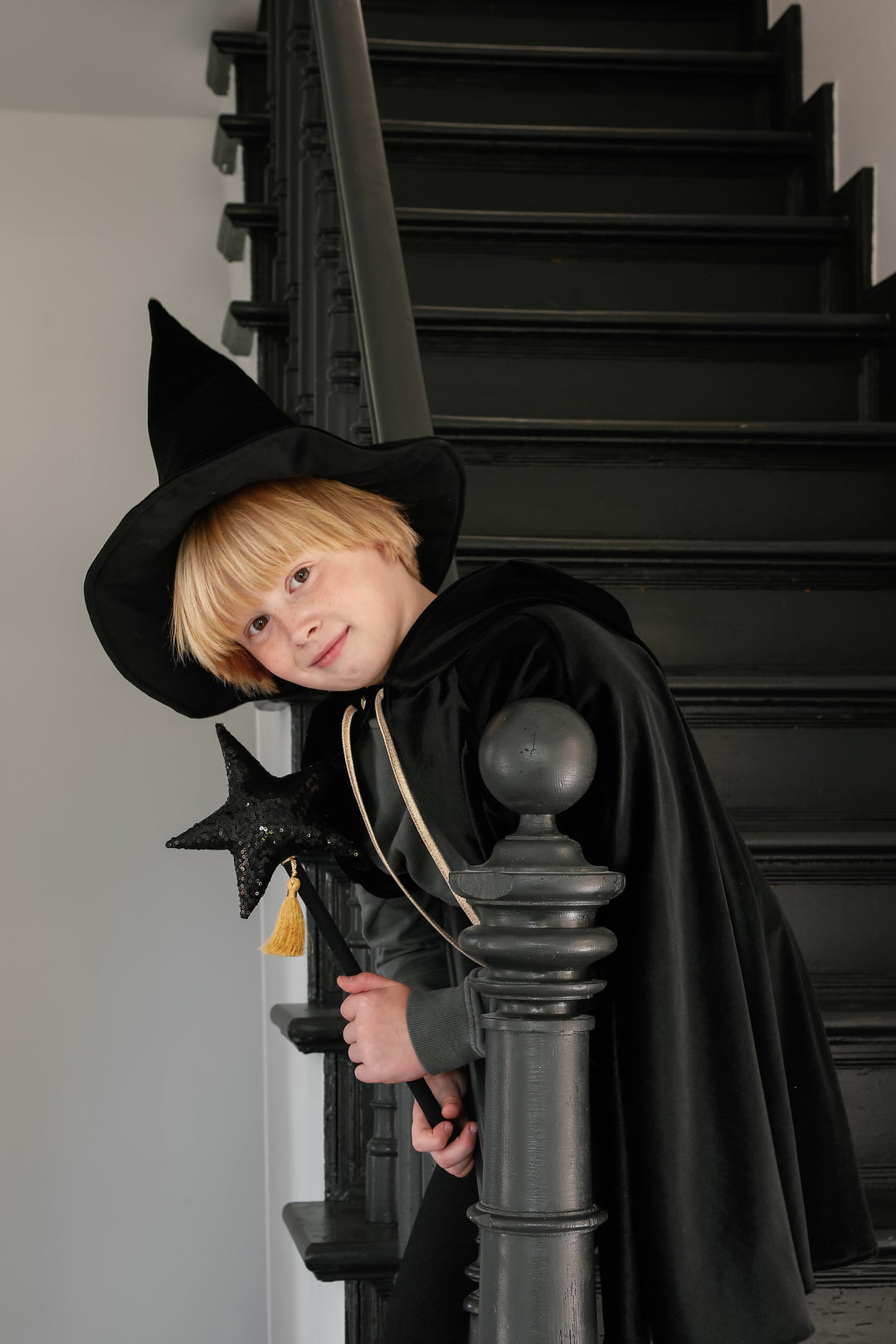 Magic Cape Costume - Black Riding Hood