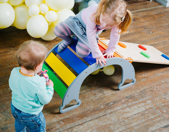 The Sway Rainbow Climber / Swing